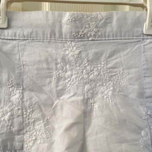 Janie and Jack Blue Skies Light Blue Floral Embroidered Shorts Girls Size 8 - Picture 2 of 9